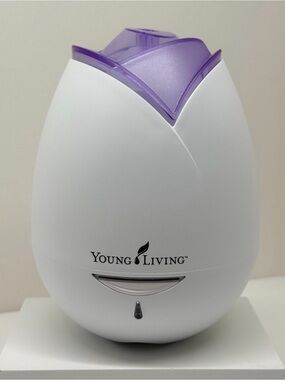 Young Living Diffuser Rose  Tulip shaped Purple Top Essential Oil Home Diffuser